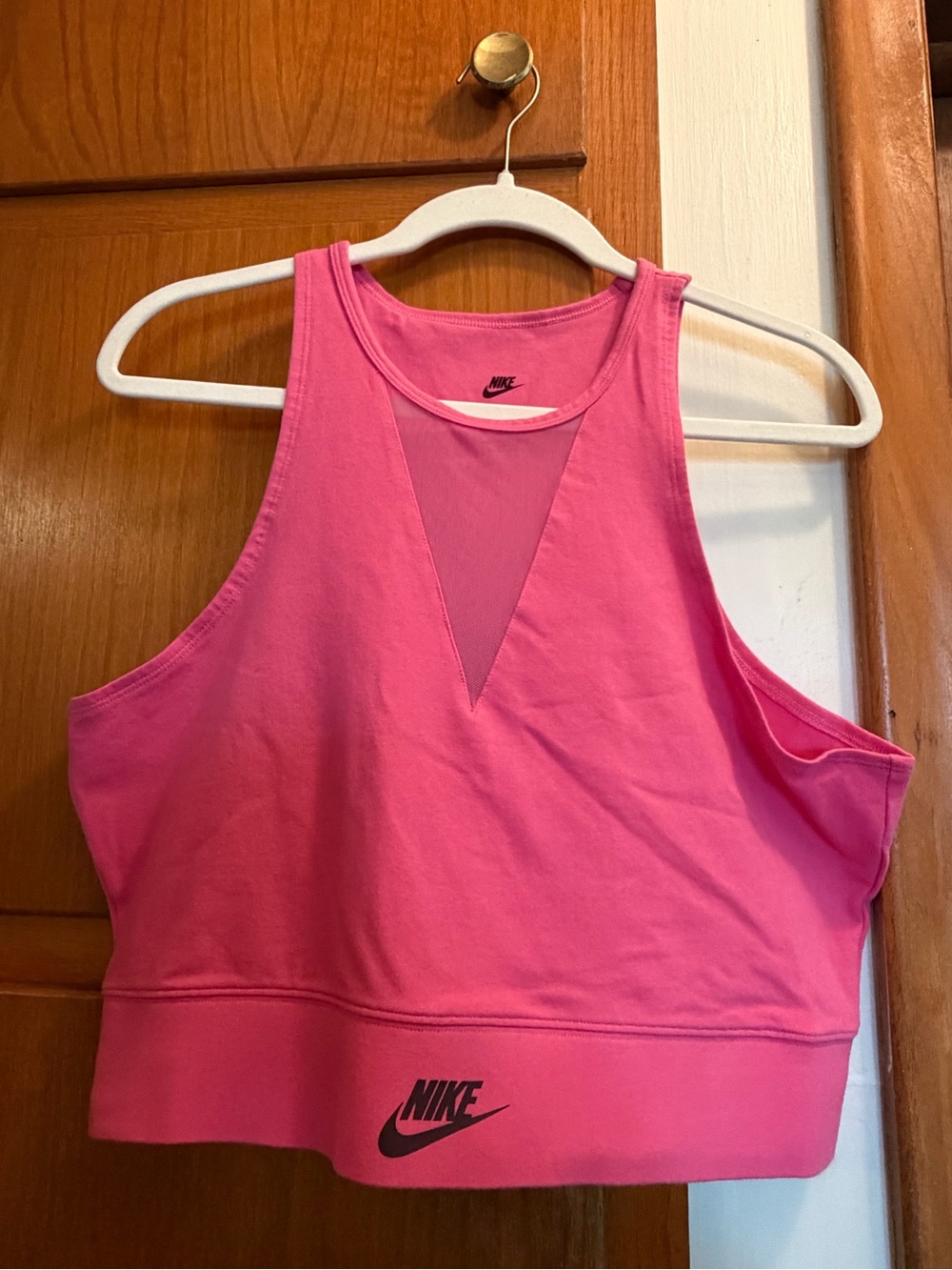 Nike Women’s Cropped Tank with V Mesh